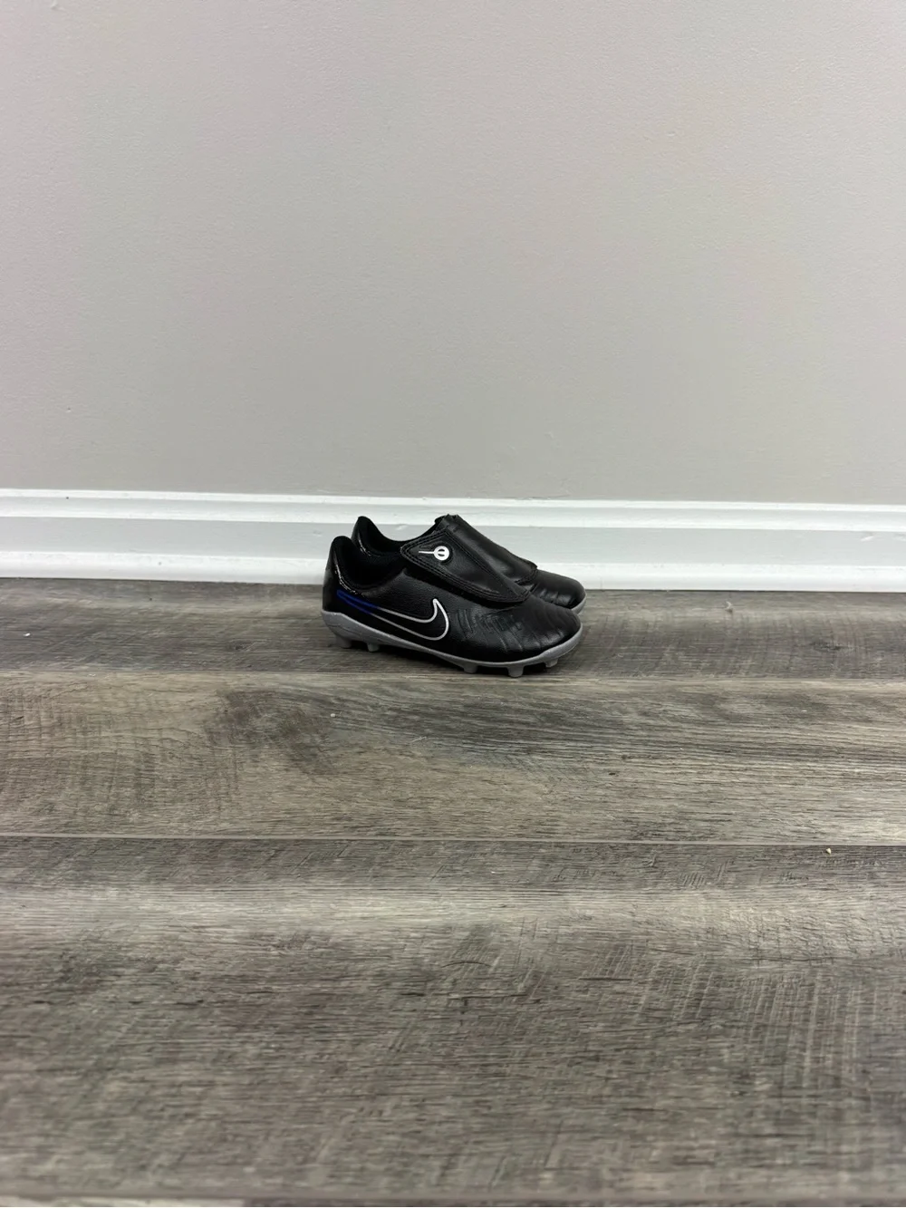 Nike Kids Black Soccer Cleats‎